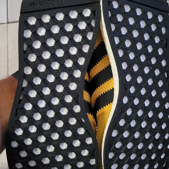 Sneakers main image 4